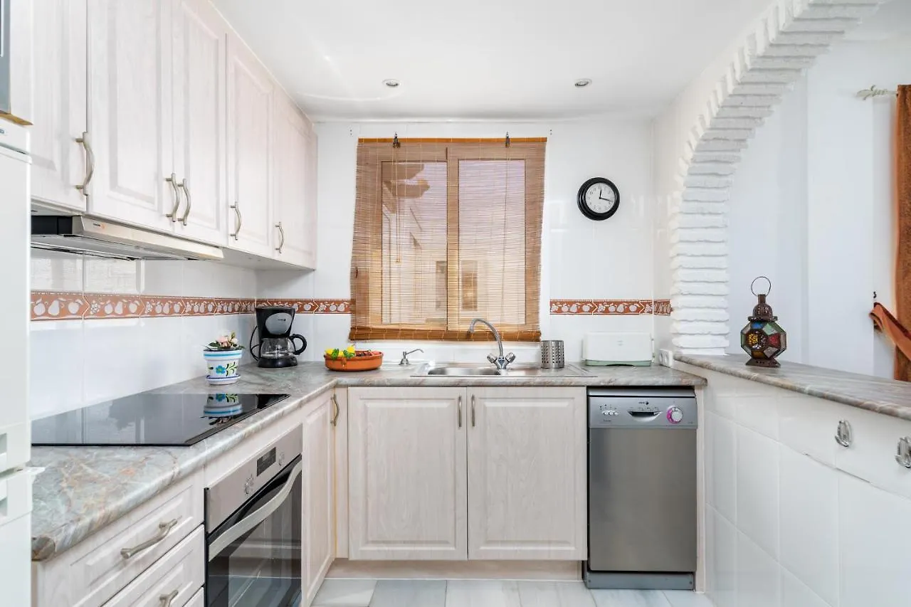 Hillside Flat With Pool In Calahonda By Costarentals - Ref 135 Sitio de Calahonda